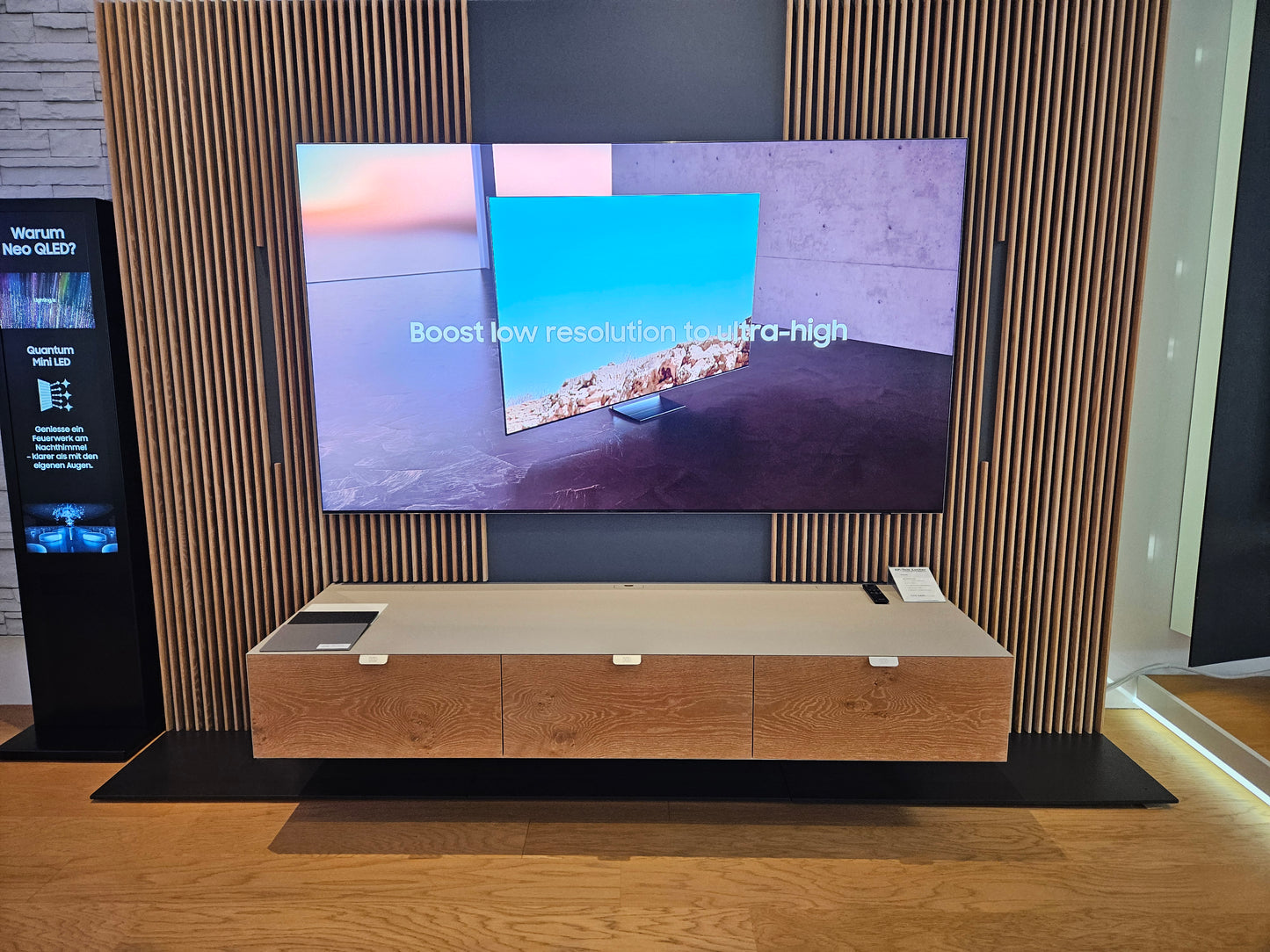 Samsung Neo QLED 8K QE75QN900D - Ausstellungsmodell neuwertig